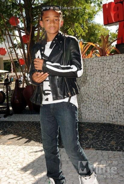 贾登的照片,光影中的青春偶像